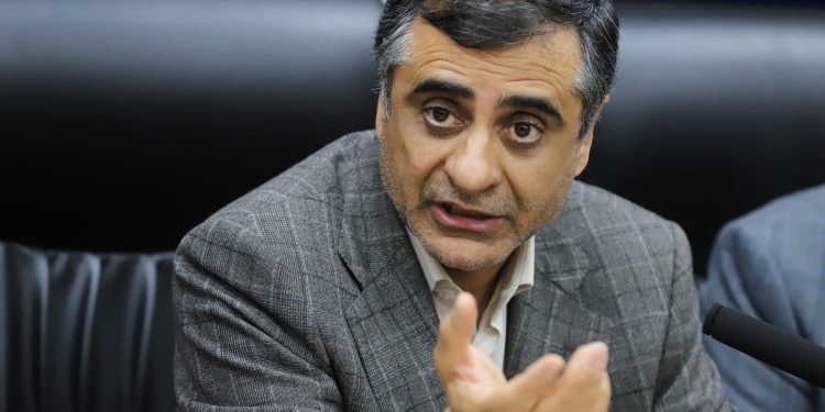 تجمیع منابع ملی برای شتاببخشی به پروژههای اروند و خوزستان